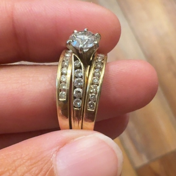 Kay Jewelers Gold Ring with Diamonds - Picture 6 of 11